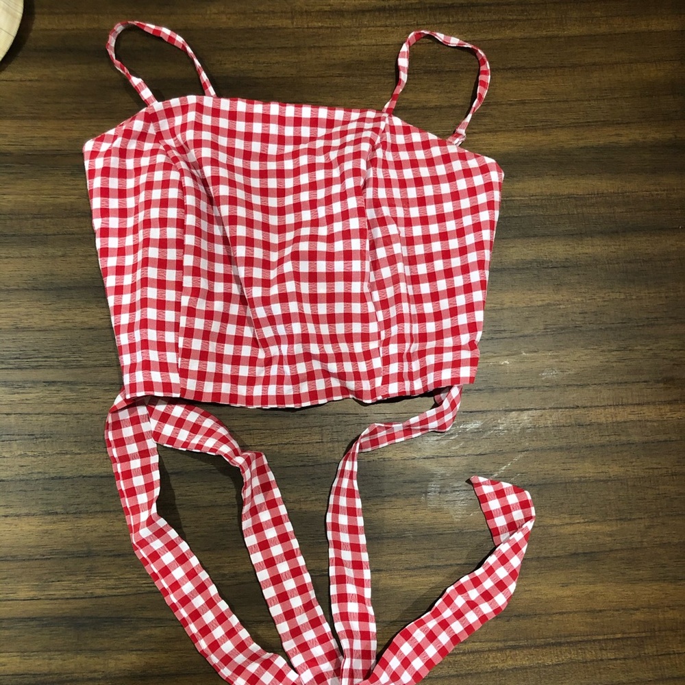 Red gingham crop top